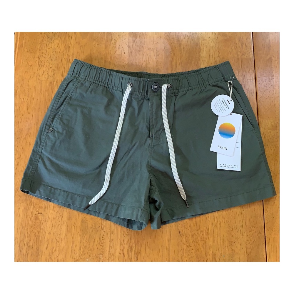 NWT ⛰ Vuori | Ripstop Climber Short - Army Green, Size M